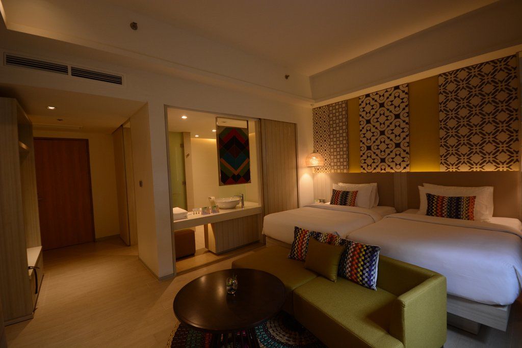 เว้ โฮเต็ล แอนด์ รีสอร์ต ปวยร์โต ปรินเซซา แมเนจ บาย เอชไอไอ Hotel Puerto Princesa ภายนอก รูปภาพ